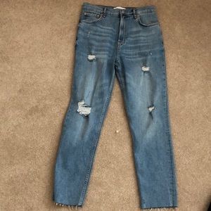 Skinny light wash blue jeans